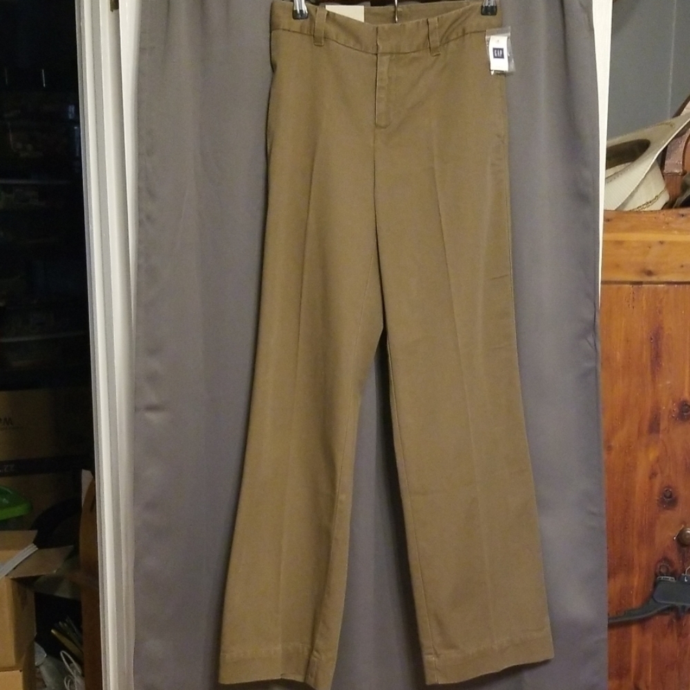 NWT Gap Womens/Juniors Khaki Pants Straight Leg‎ Sz 1 Regular